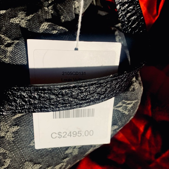 BNWT Louis Vuitton - AUTHENTIC - Picture 2 of 5